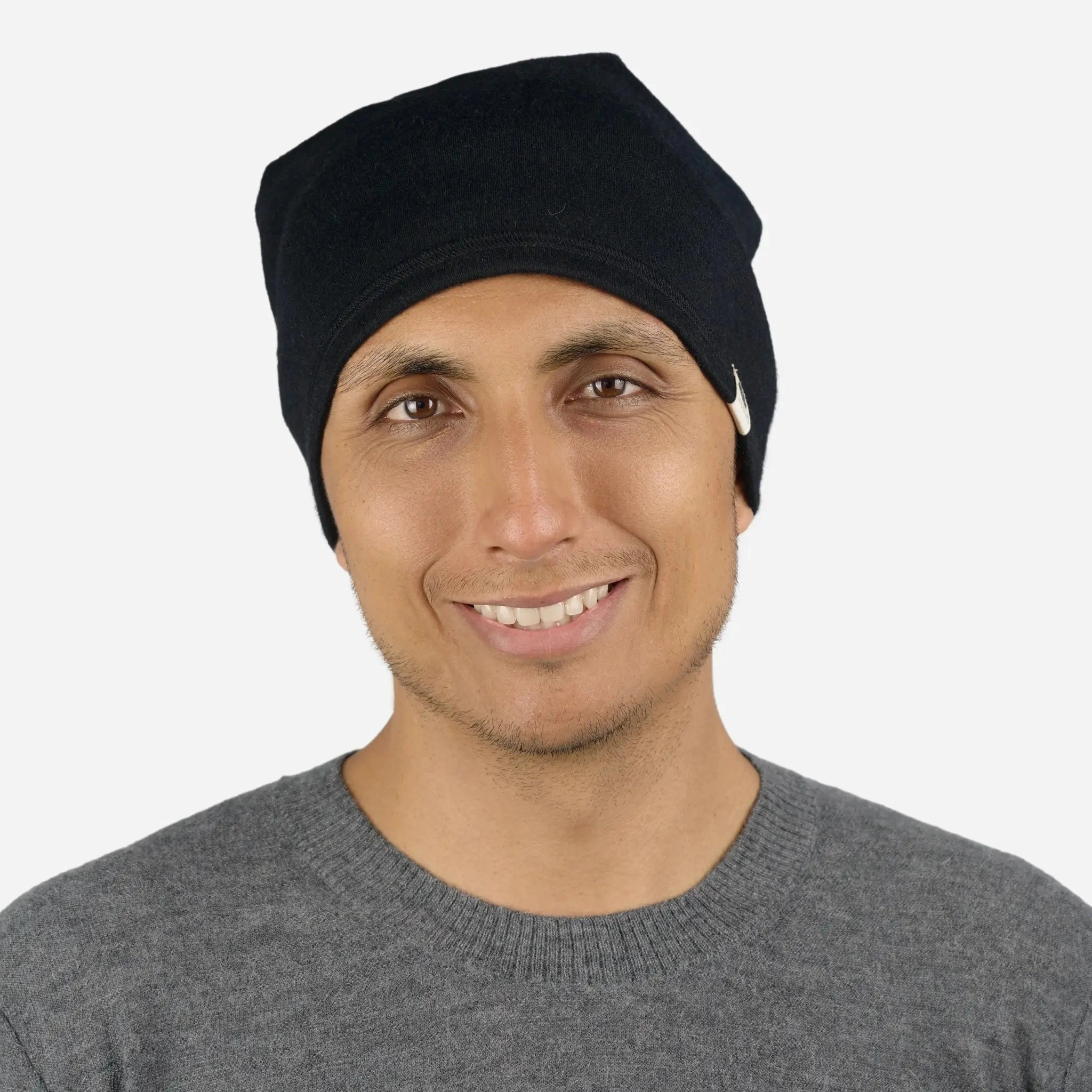 Cozy Alpaca Chill: Your 420-Friendly Midweight Folded Beanie.