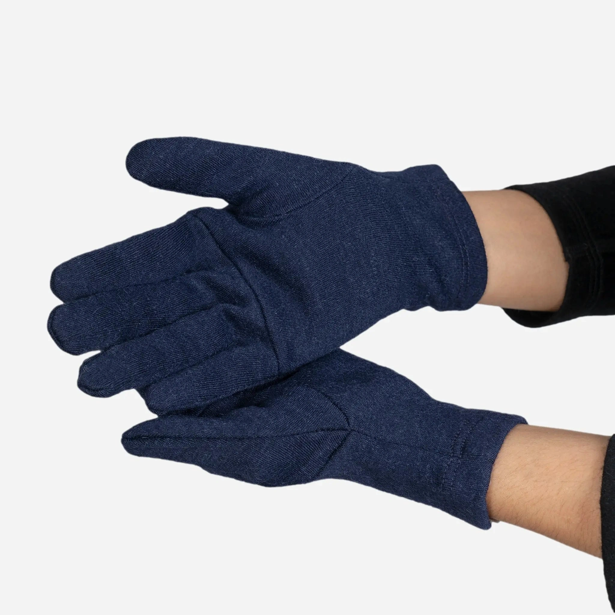 Cozy Alpaca Gloves Unisex 420 Midweight Warm Hands Winter Ready Feeling Good