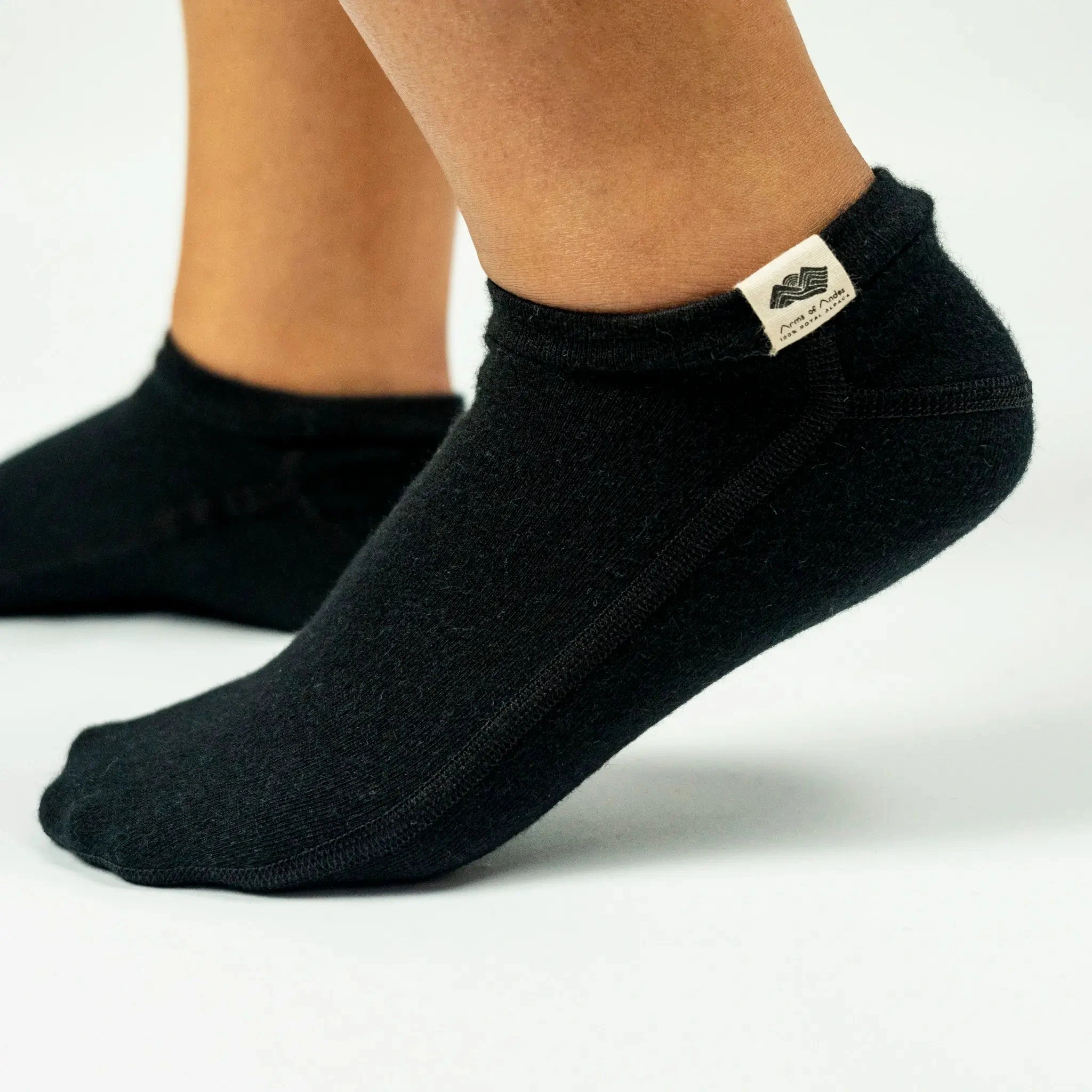 Cozy Alpaca Bliss: Unisex Midweight Slipper Socks (420) for Ultimate Comfort